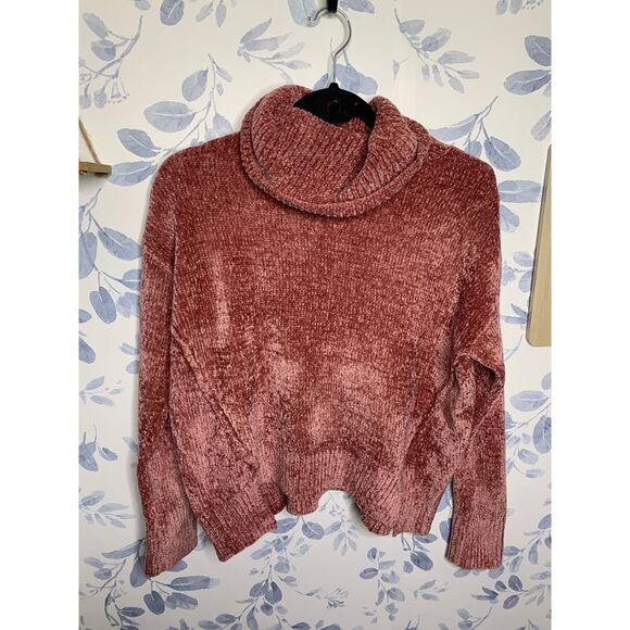 Romeo + Juliet Chenille Turtleneck Sweater NWT Size S - Picture 3 of 6